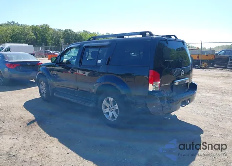 2005 Nissan Pathfinder Le from USA, damaged, VIN 5N1AR18W25C725688